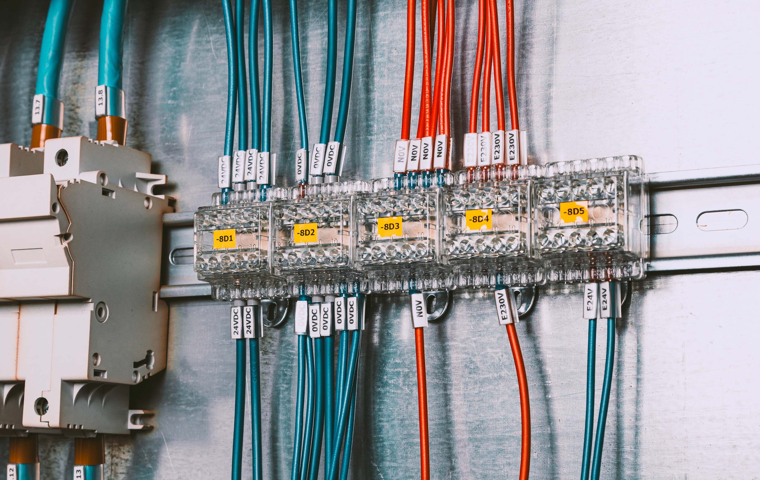 hero_servizi-ingegneria-elettrica-automazione