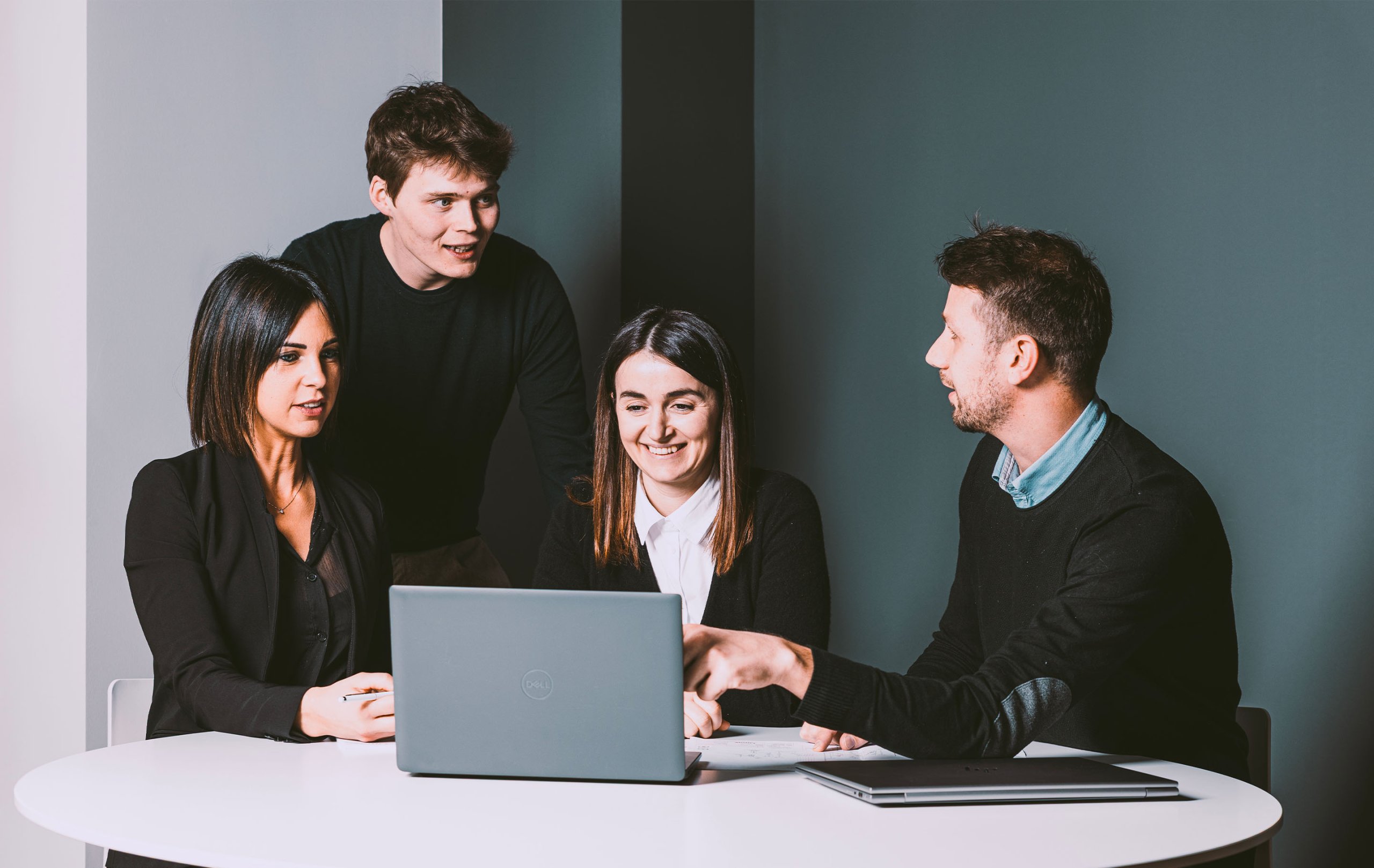 lavora-con-noi_team-full