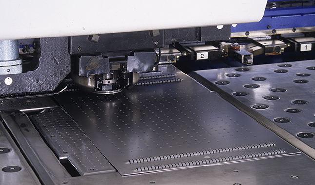 steeldivision_lavorazione_punzonatura